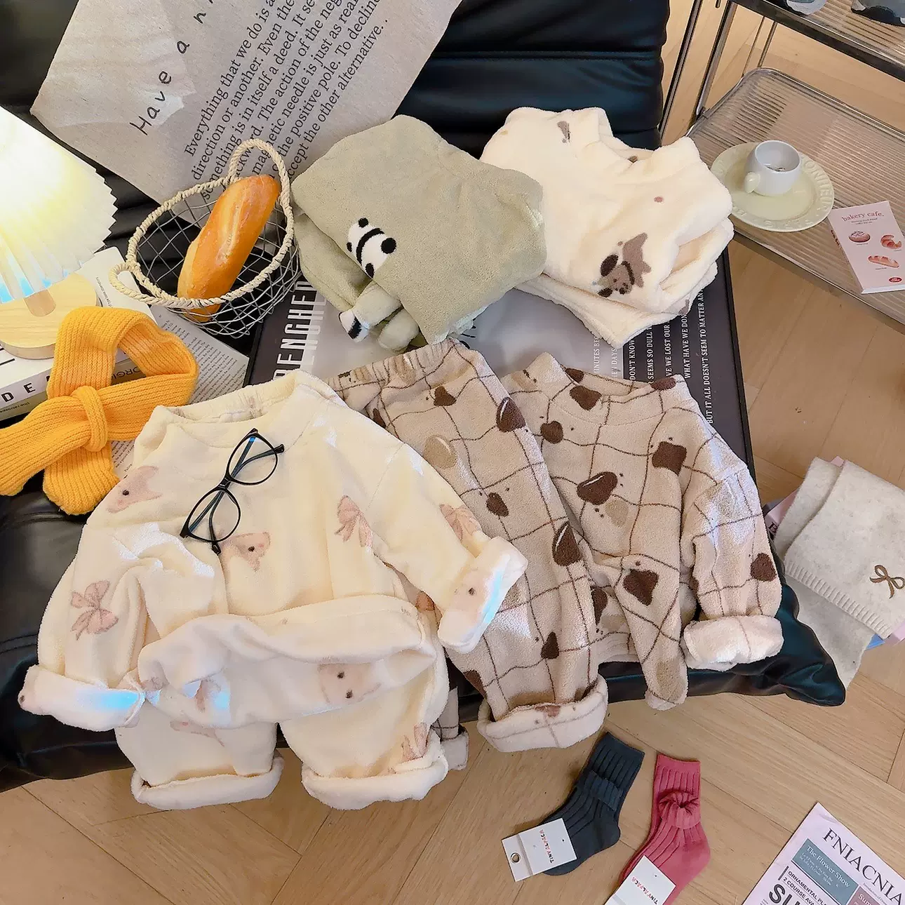 冬季儿童双面绒加厚两件套宝宝家居服套装校服内搭神器软糯保暖