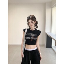 今年新款2026年时尚百搭纯欲风圆领做旧印花小飞袖短款修身上衣