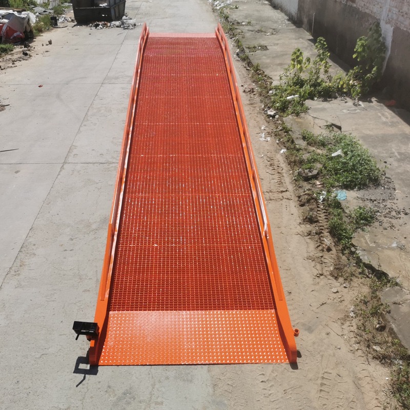 Plataforma de elevación de descarga de contenedores rampa de carga de carretillas elevadoras resistente fabricante de puentes de embarque hidráulicos móviles de 10 toneladas