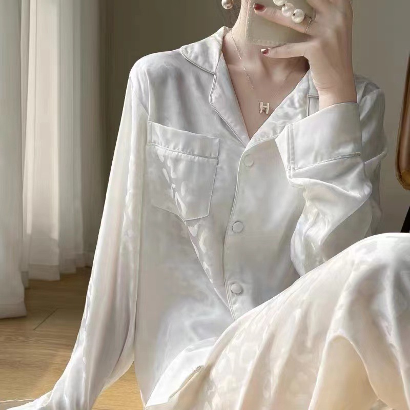 2025 新しいインターネットセレブレース長袖シンプルな黒の春と秋の長袖ズボンカーディガンパジャマ女性のルーズスーツ