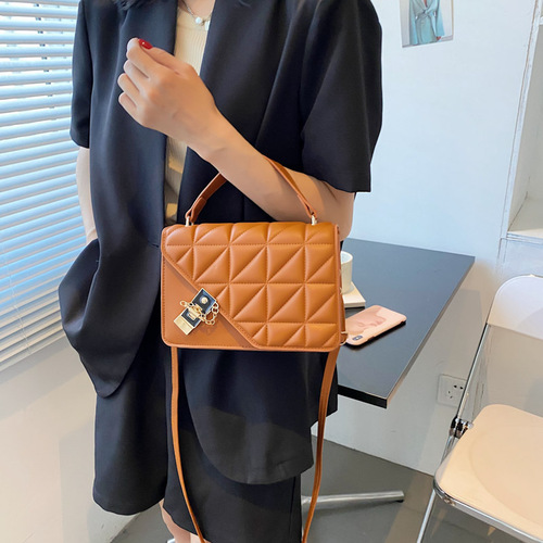 New retro solid color small bag  autumn fashion embossed crossbody bag Western rhombus simple handheld women's bag