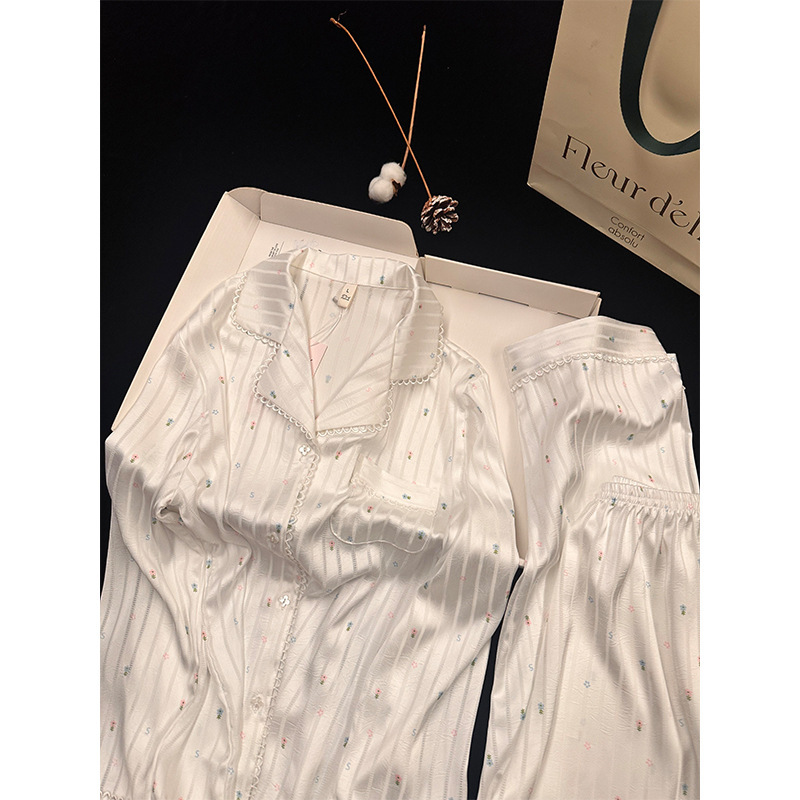 Ice Silk Short-Sleeved Pajamas for Women, Beautiful and High-End Home Wear, 2026 New Style, Can Be Worn Outside, Summer Shorts Set Ice Silk Short-Sleeved Pajamas for Women, Beautiful and High-End Home Wear, 2026 New Style, Can Be Worn Outside, Summer Shorts Set