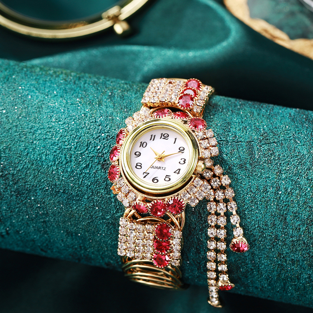 Creative and Personalized Women's Watches Wholesale Full Diamond Tassel Quartz Watches Female Internet Celebrity Temperament Fashion Watch Bracelet Watch