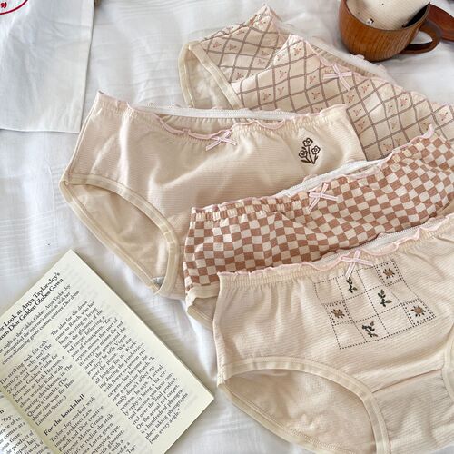 Ka Meow Lazy ~ French Summer Thin Beige Sweet Girl Pure Desire Cute Pure Cotton Crotch Triangle Panties Elastic