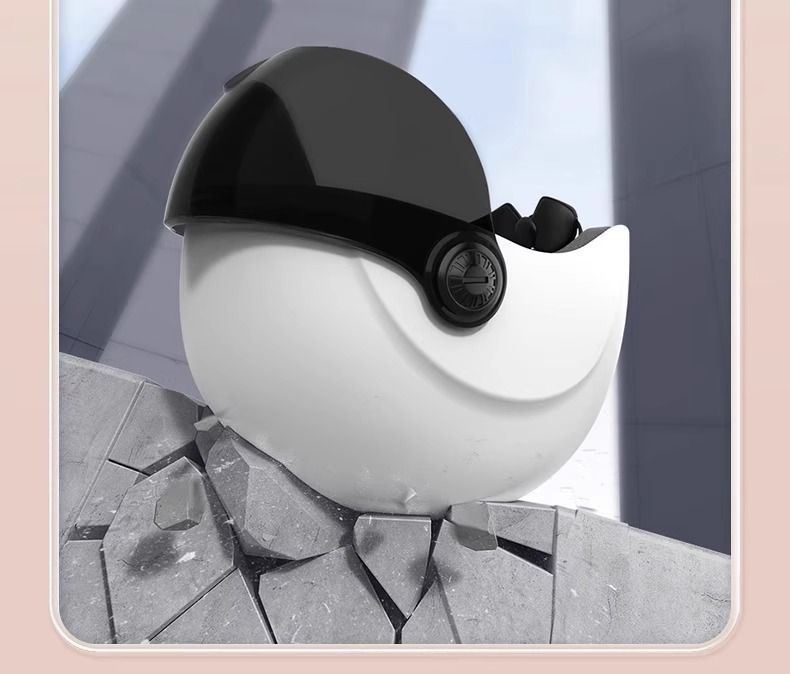 New national standard 3C certified electric motorcycle helmet, suitable for both men and women, designed for summer use, offering sun protection, and lightweight for electric scooters