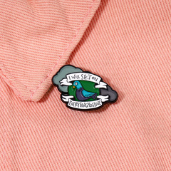Eurasian creative funny animal pigeon English letter alloy brooch clothing bag accessories paint badge
