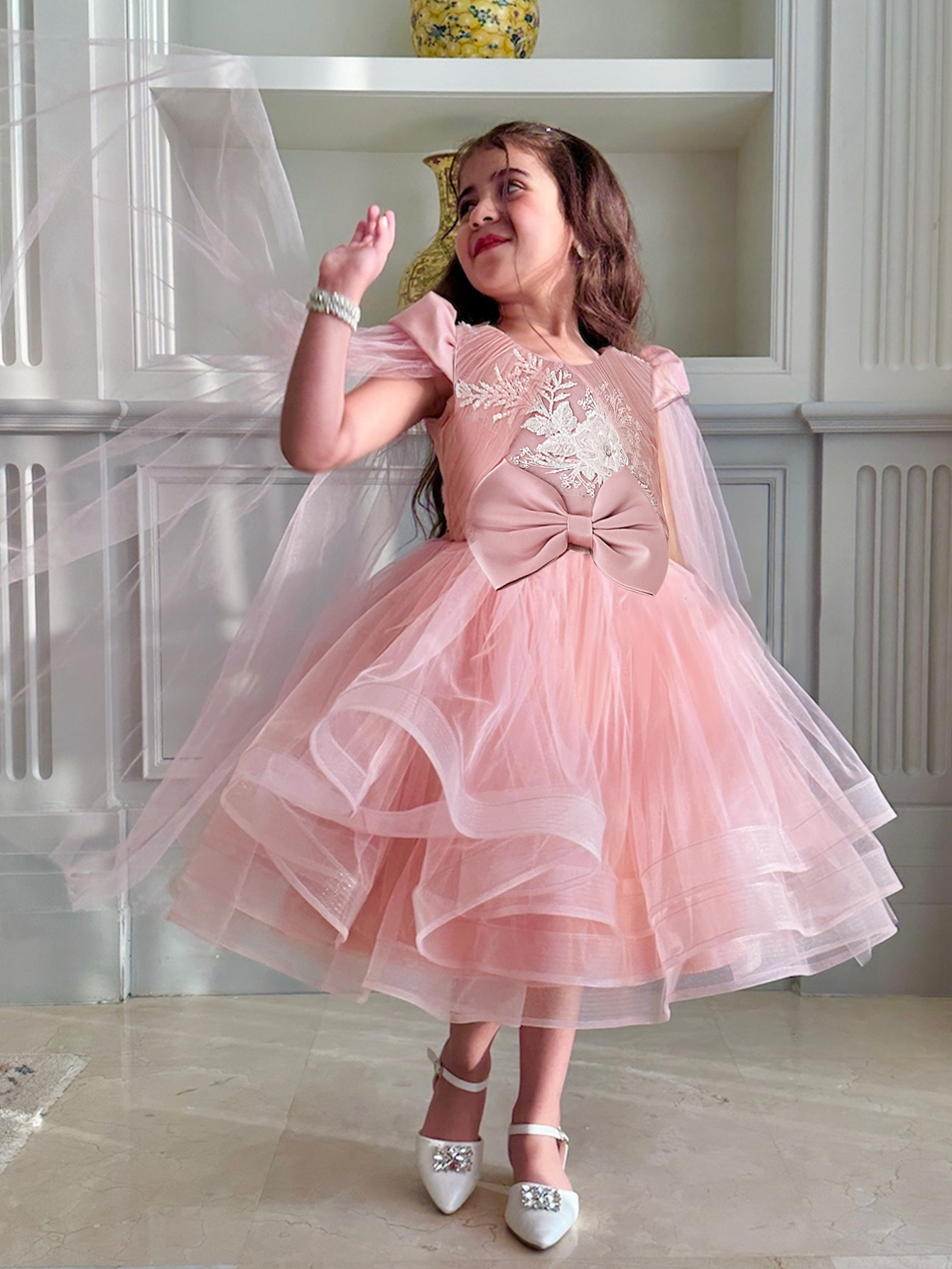 Vestido de cumpleaños de niña vestido de princesa floral vestido de decal red vestido de princesa vestido de boda fotografía