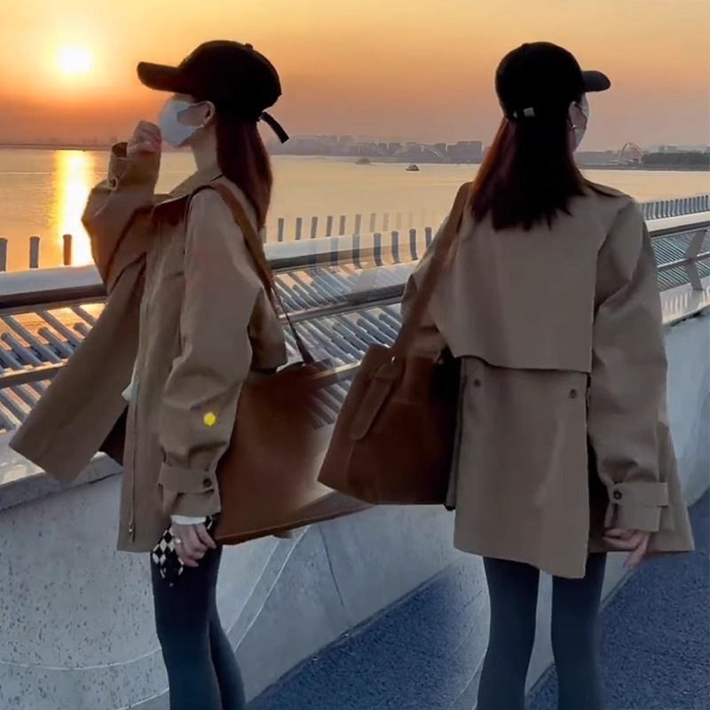 Elegant High-end British-style Short Coat for Small Women's 2025 Spring New Loose Slimming Top