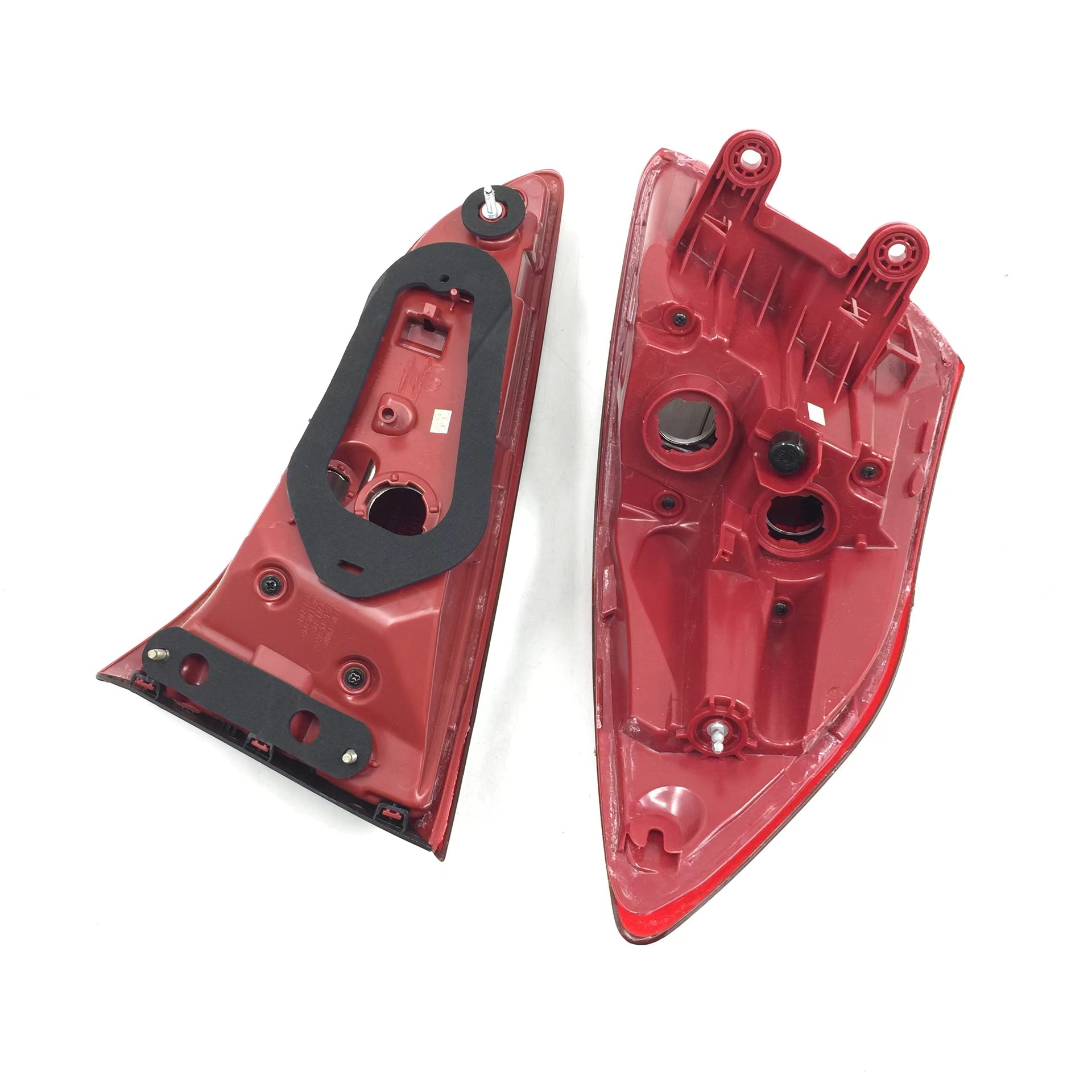 Applicable to 15-18 Beijing Hyundai Tucson rear taillight semi-assembly anti-collision taillight car reversing brake light