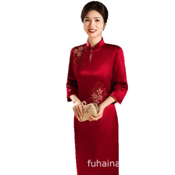 Wedding Happy Mother-in-law Wedding Banquet Acetic Acid Cheongsam 2025 New Wedding Mother Dress Noble Elegant High-end Young
