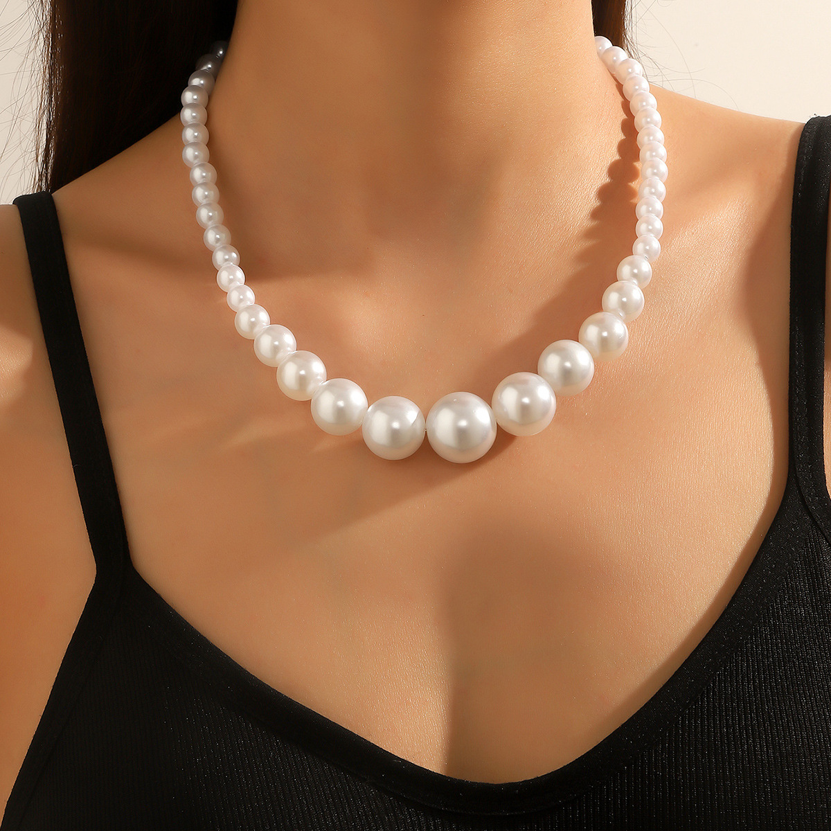 Wholesale Jewelry Elegant Lady Streetwear Geometric Heart Shape Arylic Imitation Pearl Beaded Pendant Necklace display picture 10
