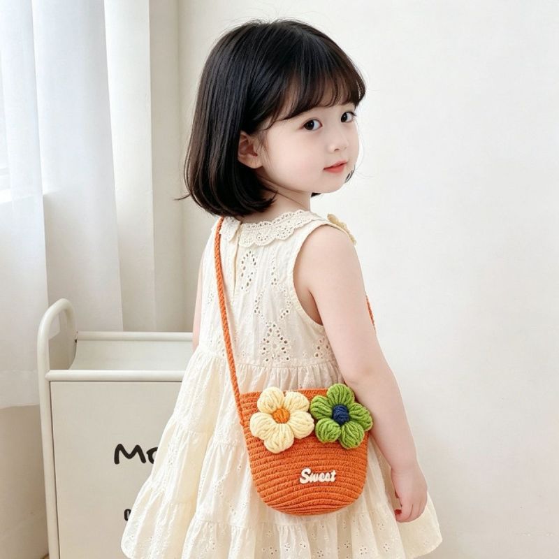 Children's small bag, girls' woven bag, 2026 new model, cute floral mini bucket bag, trendy Korean style woven crossbody bag