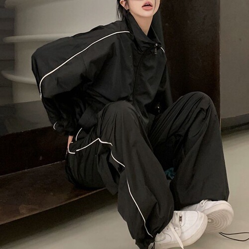 Black sportswear suit for women 2026 autumn trend American casual loose slimming coat, wide-leg pants two-piece set