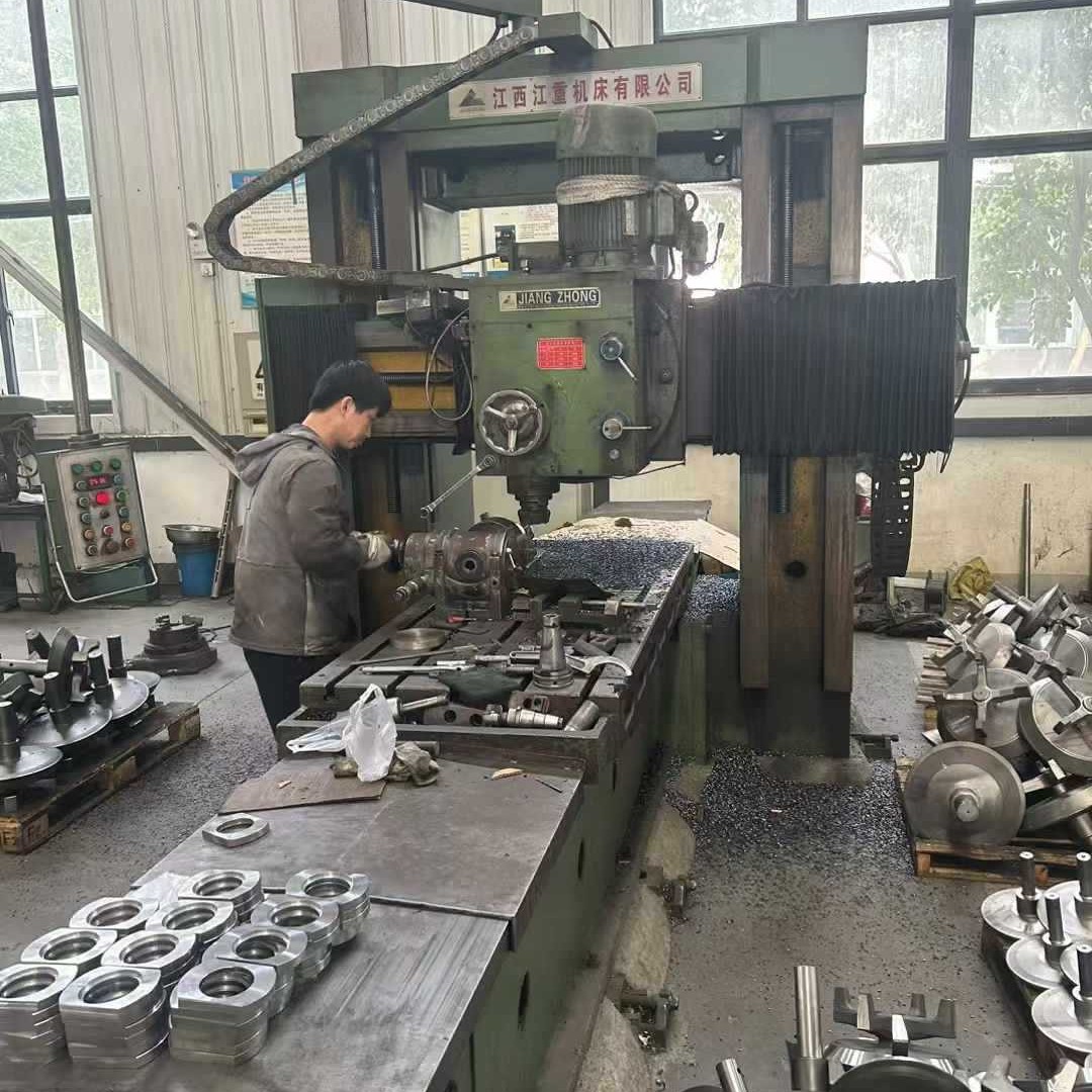 转让二手江重X208-2M龙门铣床铣头电机功率:7.5kw