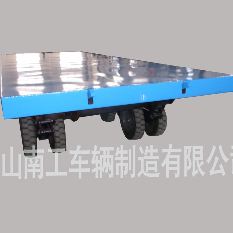 厂家直销自卸车 广东25吨平板拖车，平板拖车价格