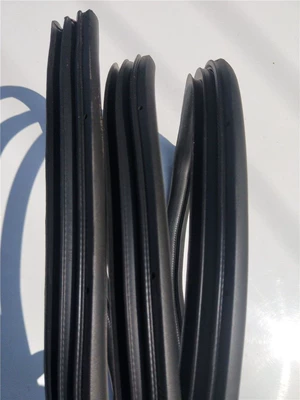Beiben heavy-duty truck door frame Vehicle Sealing Strip