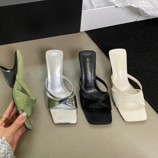 Stepping on excrement feeling sandals women's temperament one word with wedge sandals 2025 summer new summer slippers high heel women's shoes