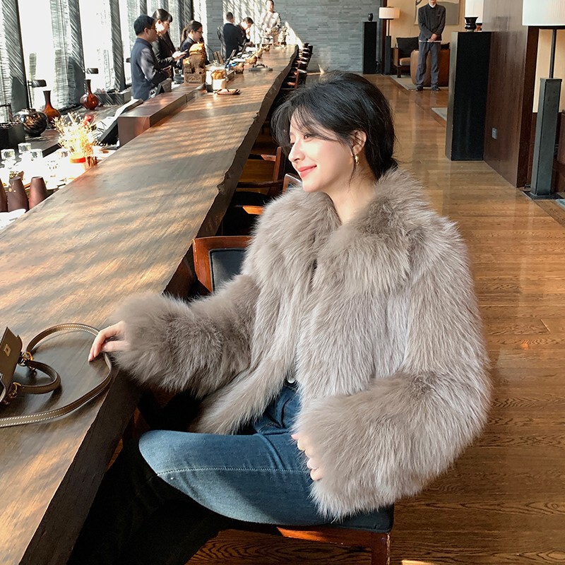 2025 Winter New Haining Imitation Fox Fur Coat Women's Fur Coat Thickened Lapel Popular Style Small People