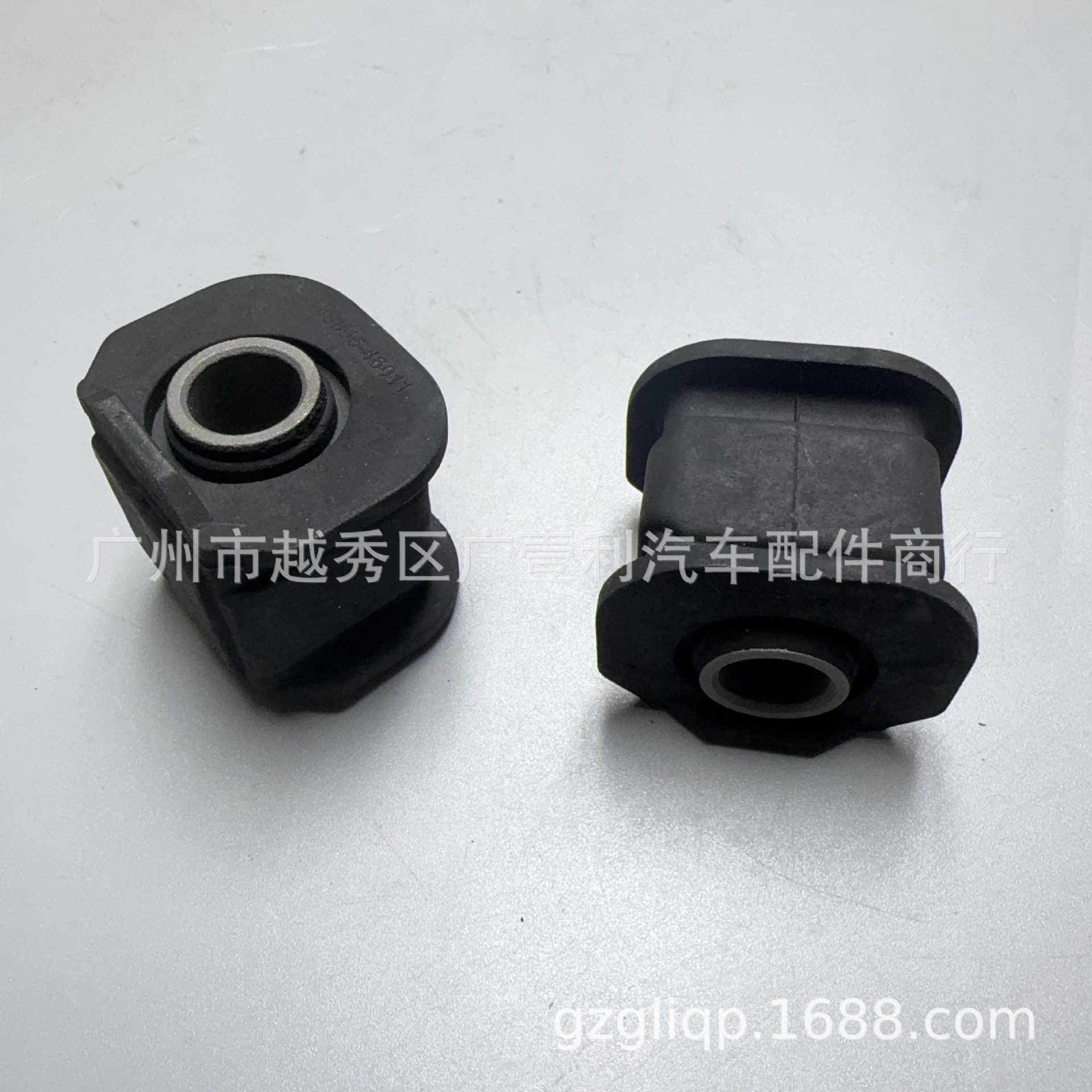 Applicable 48655-46011 48655-10050 EP80 EL53 EL55 lower suspension rubber sleeve is large