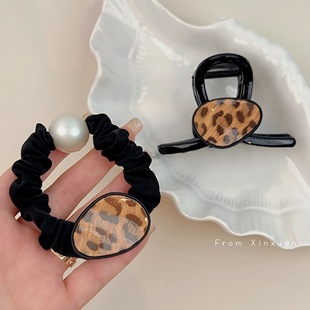 ��ɫ��̖ץ�A�߼��б��y�A�۰lץ�r�к��X�ױP�l���~�A�ٴ�l����