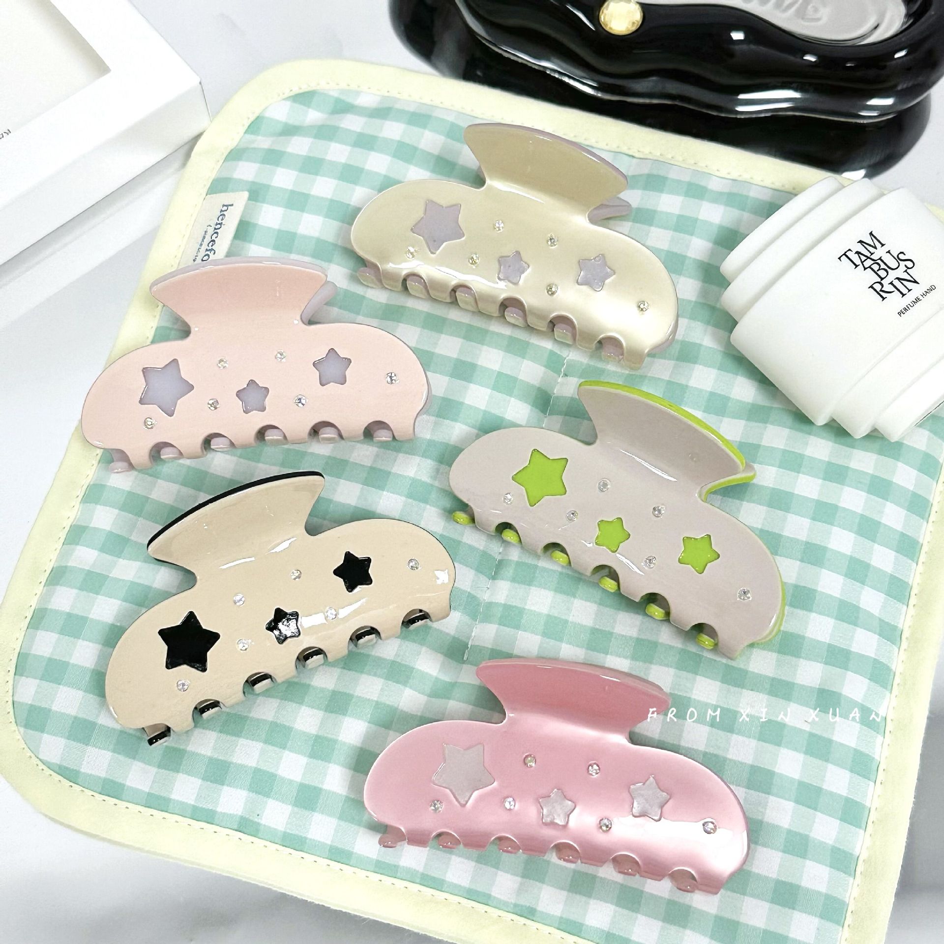 Millennium-kuuma tyttö ~ y2g makea viileä tähtiasetaattiote naispuolinen ranskalainen tyyli korkea tunne selkänoja pään nuttura hainklipsi hiuskoristeet_voghion.com