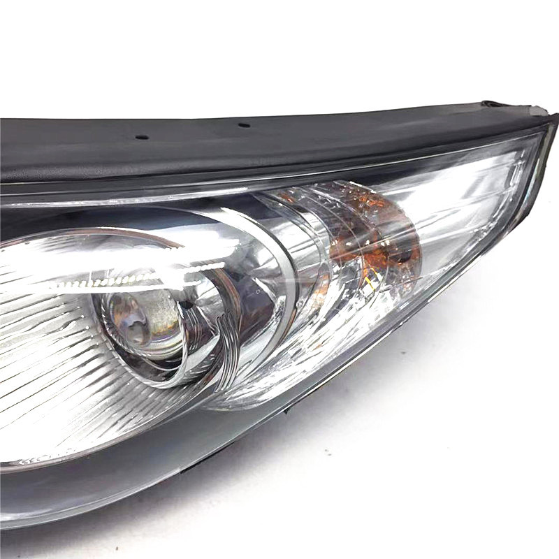 Applicable to 09-12 Beijing Hyundai iX35 headlight assembly old iX35 headlight head lighting original