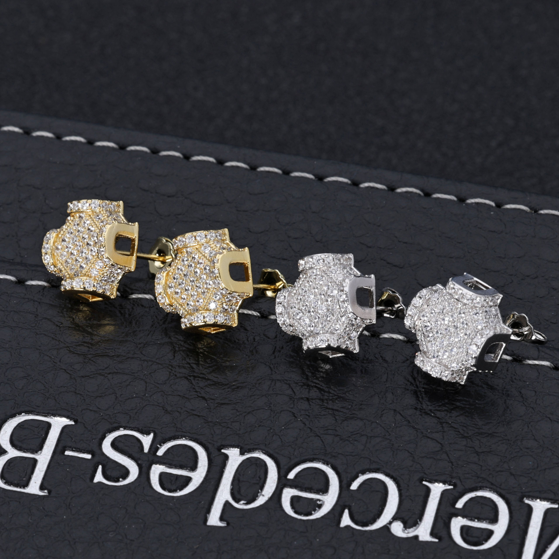 Hip Hop Persönlichkeit neue Volldiamant Herren Ohrringe trendigen Schmuck High-End-Zirkon Ohrringe_voghion.com