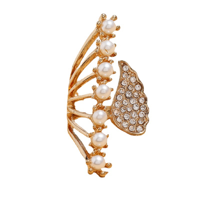 Elegant geometric fashionable retro creative design ring pearl