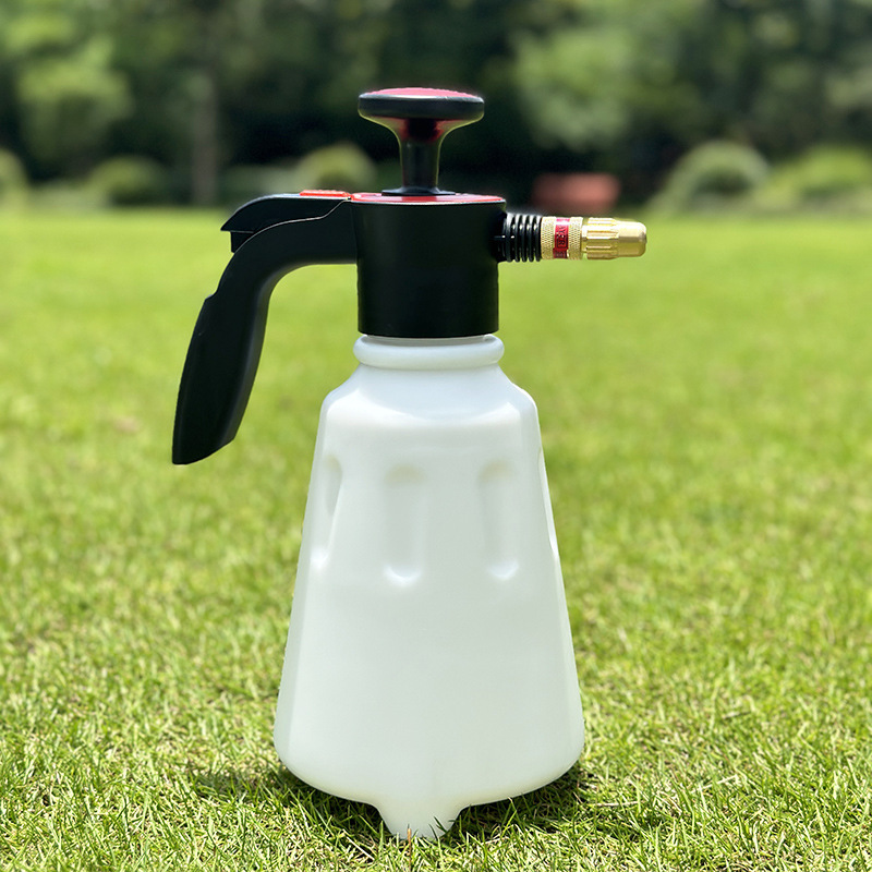 Manual Air Pressure Copper Nozzle Sprayer Self-Cleaning Car Wash Disinfection Garden Watering Can_voghion.com