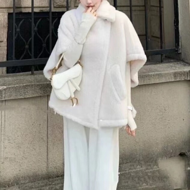 [Special Offer] Max25 Autumn/Winter New Classic Fashion Solid Color Teddy Cape Jacket Top