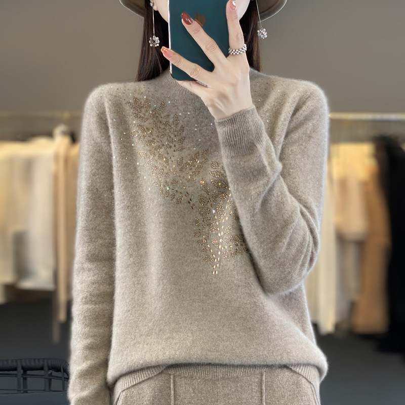 Fashionable Rhinestone 2025 Autumn Style Andy Velvet Pullover Half-Turtleneck Regular Sweater Women's Knitwear with Fine Sparkle Fashionable Rhinestone 2025 Autumn Style Andy Velvet Pullover Half-Turtleneck Regular Sweater Women's Knitwear with Fine Sparkle