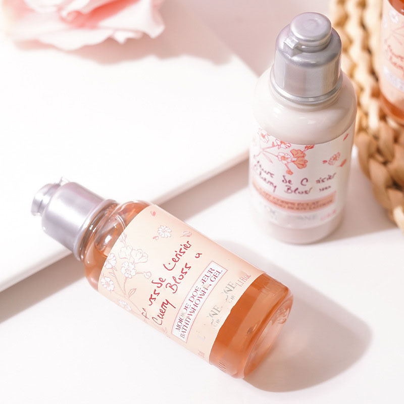 Oushujia Dan Sample Sweet Cherry Blossom Shower Gel Body Lotion Moisturizing Long-Lasting Fragrance 35ml Souvenir Travel Pack Oushujia Dan Sample Sweet Cherry Blossom Shower Gel Body Lotion Moisturizing Long-Lasting Fragrance 35ml Souvenir Travel Pack