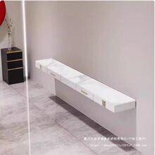 ���l��һ�w�l�Ȍ��àCȾ���l�R̨��W�t���l��ڒ��R��̨��ľ��