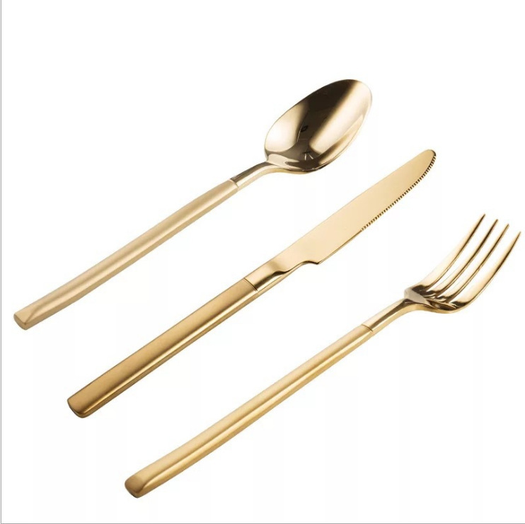 Set di posate occidentali in acciaio inossidabile dorato con manico quadrato portoghese, tre pezzi, coltello, forchetta, cucchiaio, in stile europeo_voghion.com