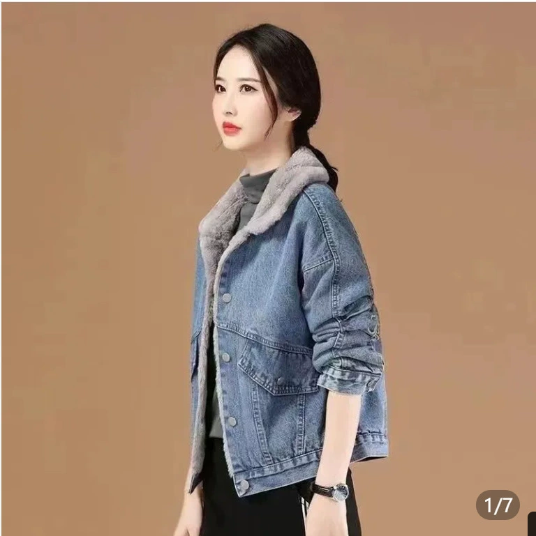 Denim short down jacket, oversize, warm padded coat with fur collar, summer style