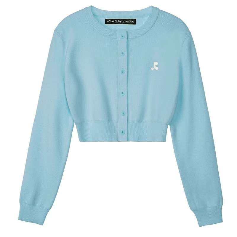 即墨原工場早秋の新型優しい粉RRアルファベット刺繍ニットカーディガンセーターのコートの短い上着の外付け