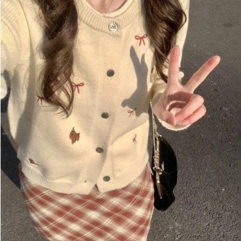 Cute sweater with bow