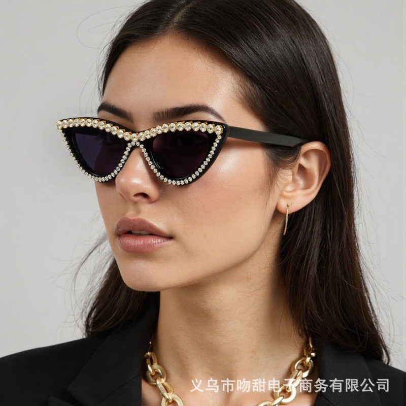2026 Magazine Cover Celebrity Style Glasses Rihanna Concert Runway Sunglasses Fashion Exaggerated Triangle Shape 2026 Magazine Cover Celebrity Style Glasses Rihanna Concert Runway Sunglasses Fashion Exaggerated Triangle Shape