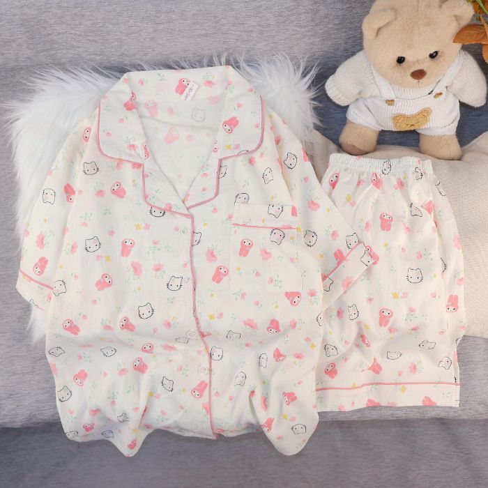 Pijamas de algodón nubes al por mayor transfronterizos de mujeres pantalones cortos de mangas cortas de verano nuevos cardigans con solapas de dibujos animados lindos cubiertas de ropa para el hogar