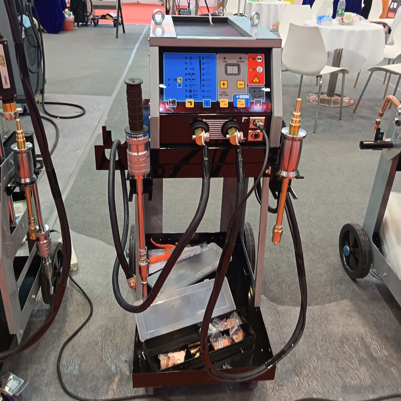 戴卡SW28 SW29汽车钣金修复机外部整形外形修复单面点焊机介子机