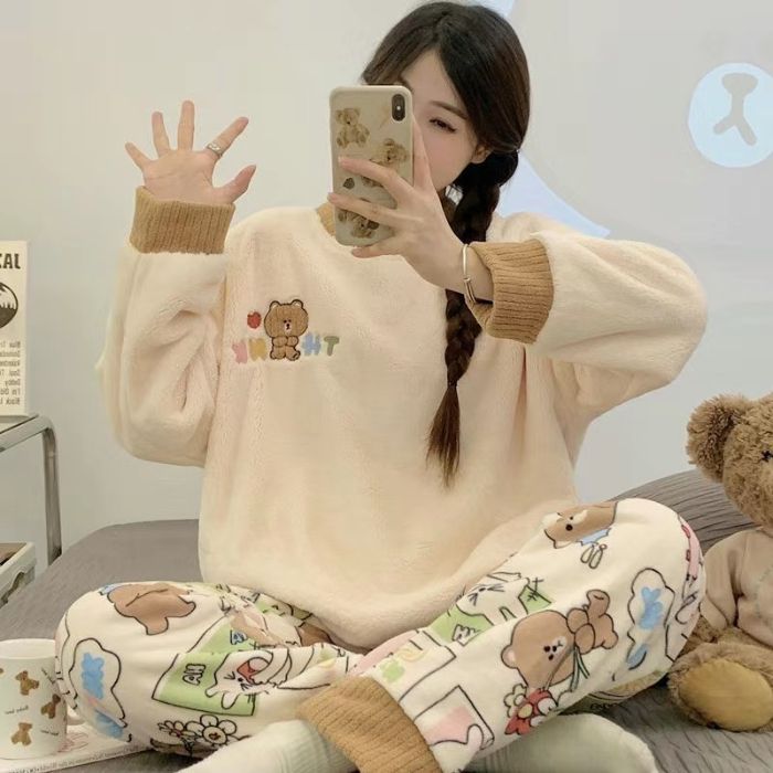 Franela al por mayor transfronteriza otoño invierno pijamas mujeres engrosadas dulces dibujos animados casuales manga larga chaqueta explosiva ropa para el hogar