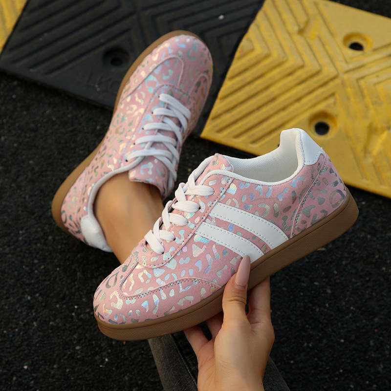Cross-Border Foreign Trade Plus-Size Women's Shoes 2025 Spring and Autumn New Style Color-Blocking Sequin Casual Shoes Flat Lightweight Lace-Up Sneakers Cross-Border Foreign Trade Plus-Size Women's Shoes 2025 Spring and Autumn New Style Color-Blocking Sequin Casual Shoes Flat Lightweight Lace-Up Sneakers