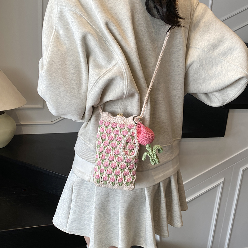 2025 New Summer Tulip Woven Wool Bag Mini Cut Out Woven Mobile Phone Bag Fresh and Cute Crossbody Bag 2025 New Summer Tulip Woven Wool Bag Mini Cut Out Woven Mobile Phone Bag Fresh and Cute Crossbody Bag