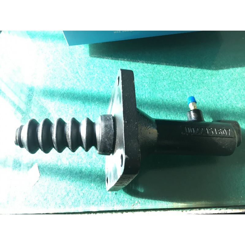 [Cilindro Maestro de embrague] 0022951607 aplicable camiones pesados accesorios SMT