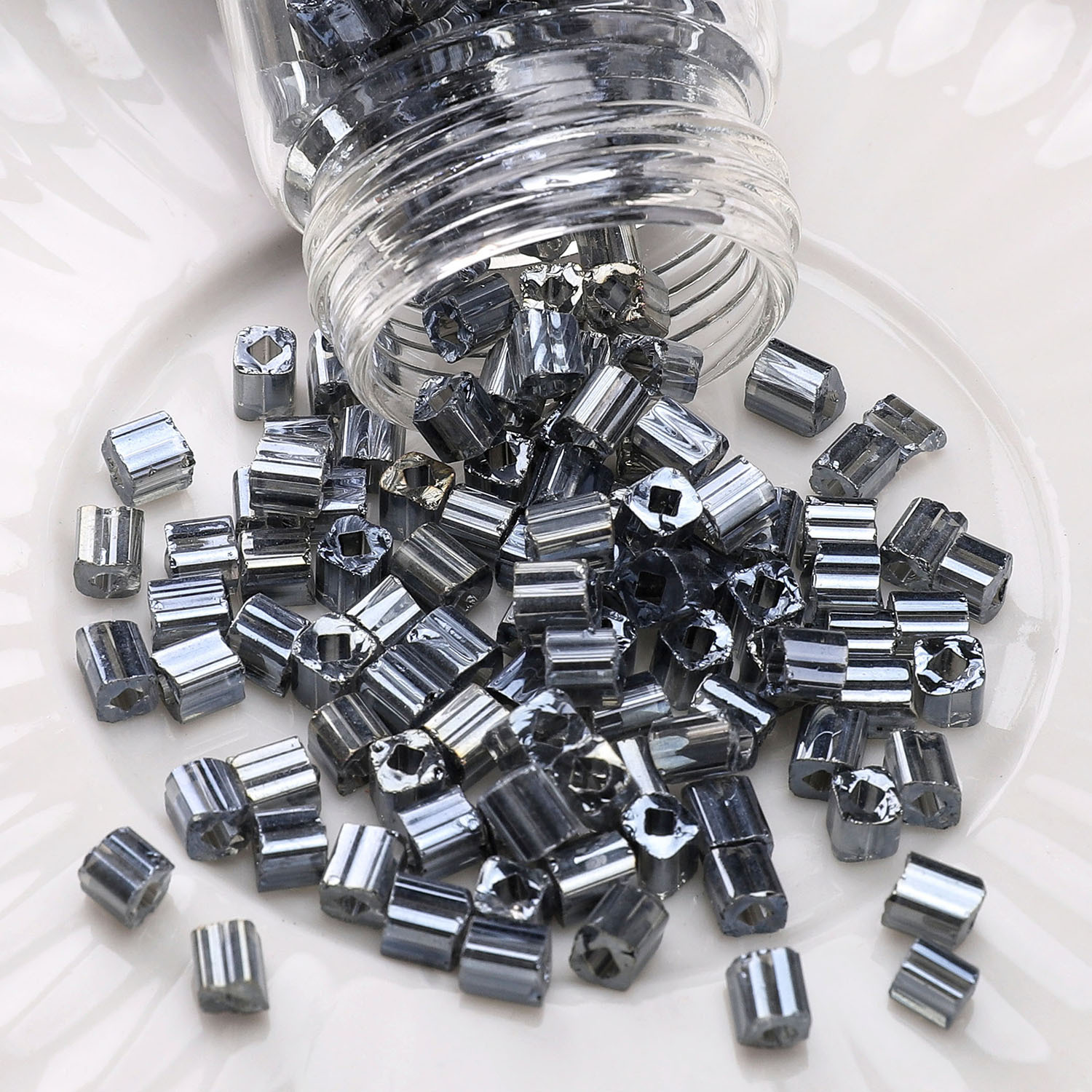 #11 style 4mm gray blue 10g/pack about 110 pieces