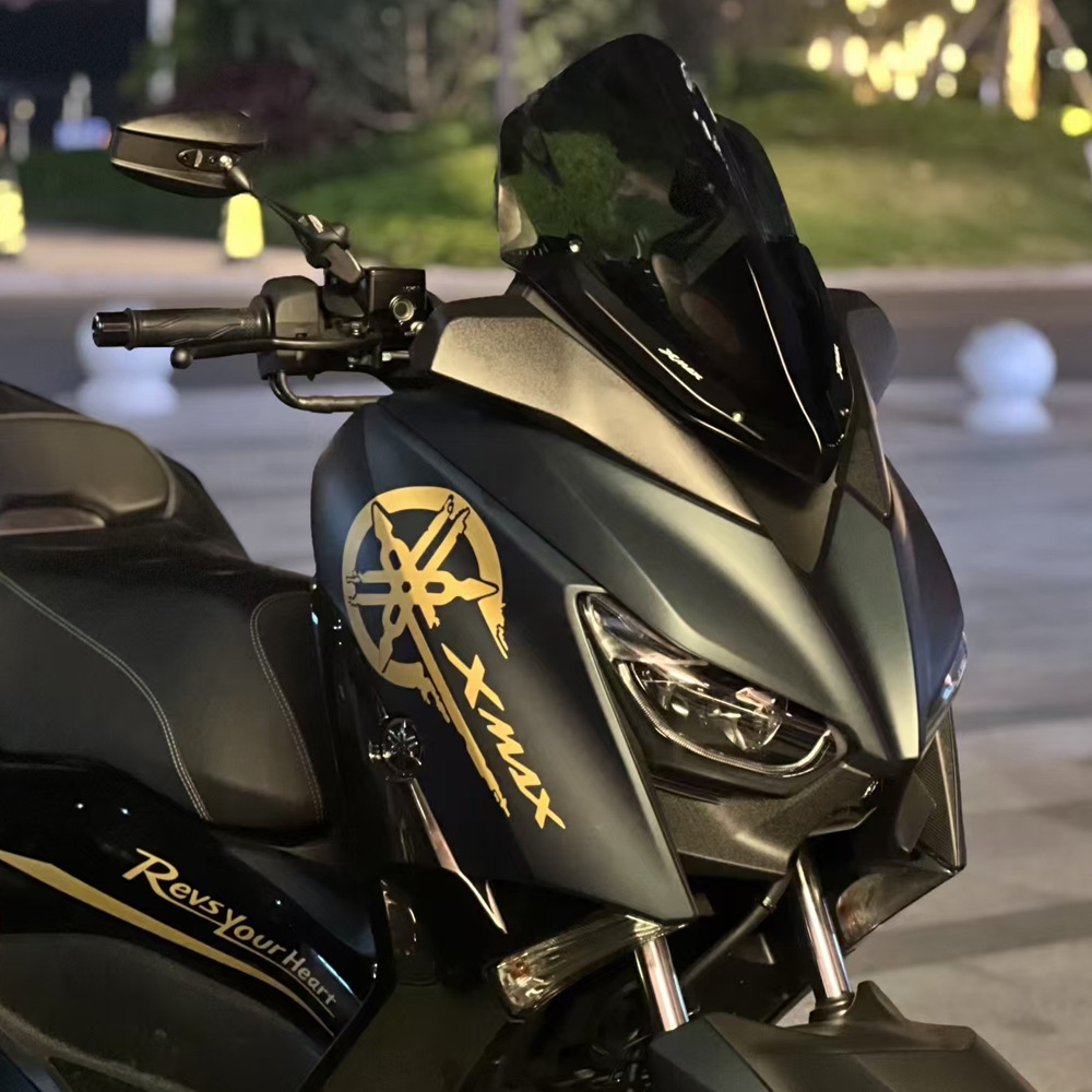 2017-2022 XMAX300 windshield is suitable for Yamaha XMAX 300 competitive windshield Indonesia model