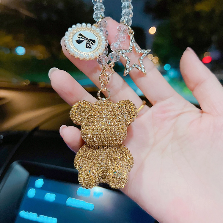 Carta opcional diamante incrustado sentado oso coche colgante personalidad creativa Piel de visón coche espejo retrovisor colgante moda mujer