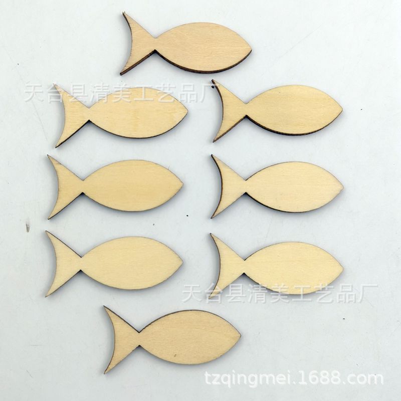 Pescado sólido de madera de 40*19mm Tablero de madera de tilo decorativo Pescado sólido 50 piezas por paquete