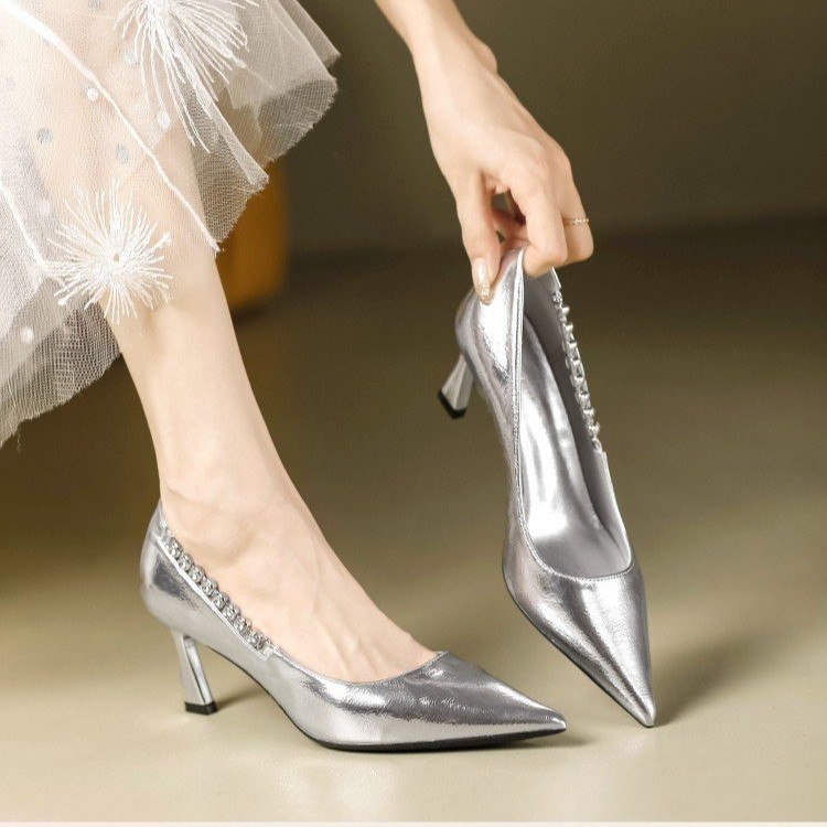 2025 Summer New High-End Elegant Pointed Toe Stiletto Heel Women's Shoes Silver Rhinestone Chain Commuting High Heels_vogvips.com