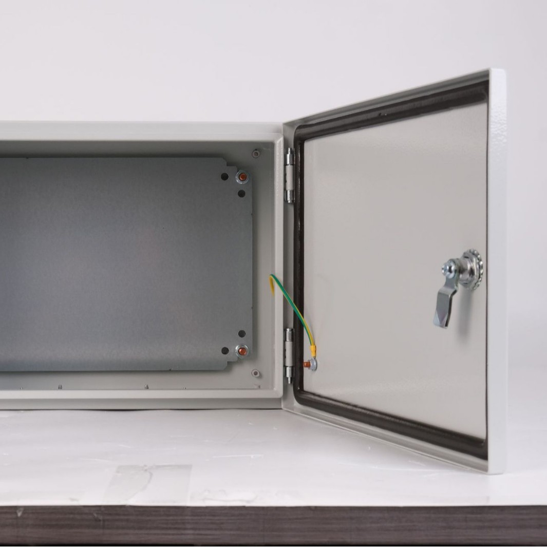 Шкаф распределительный saipwell SPT 200x300x150